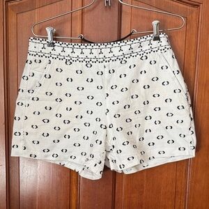 Hei hei Stylish Black and White Patterned Shorts